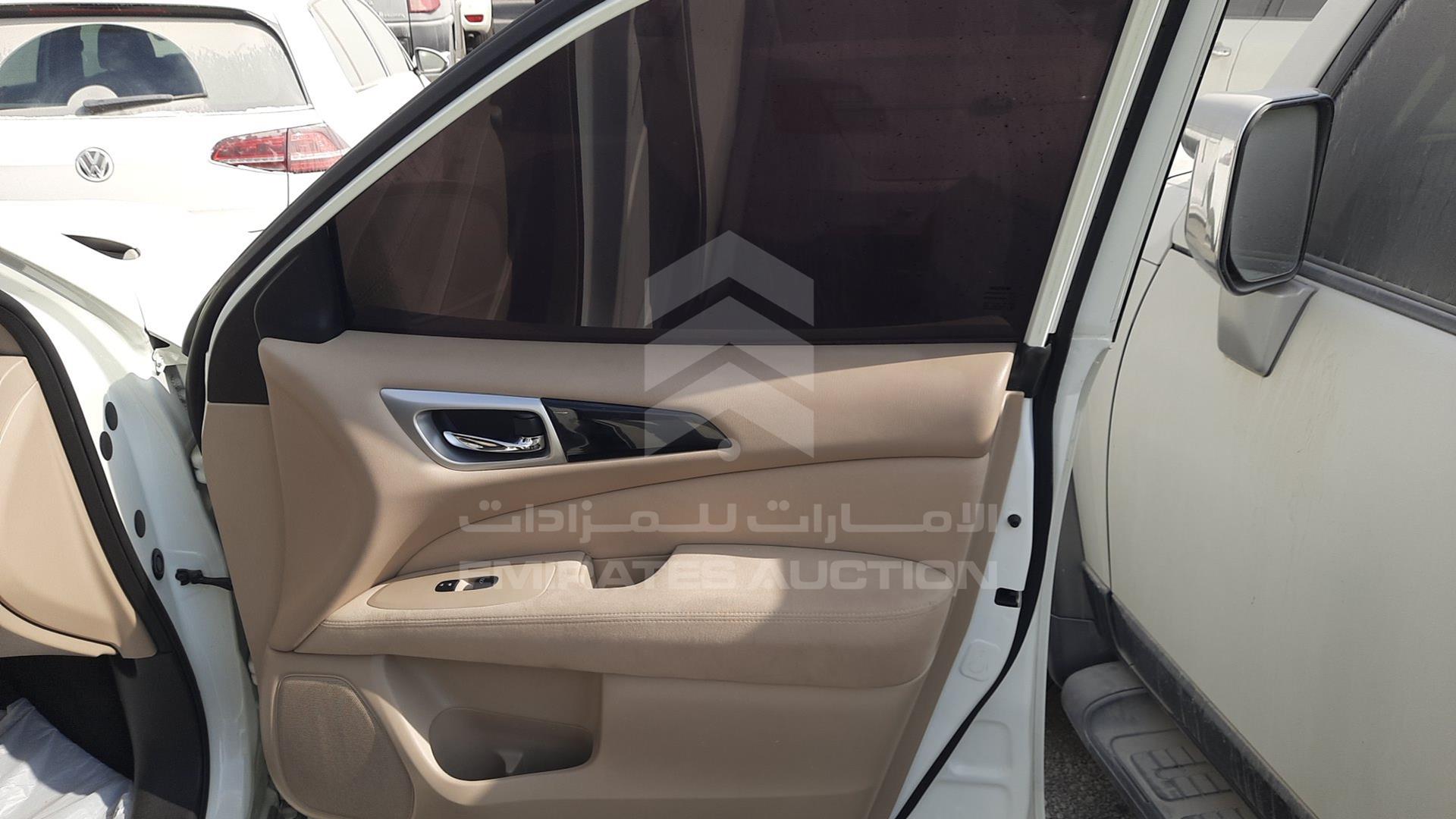 2016 NISSAN PATHFINDER VIN: 5N1AR2M51GC648852