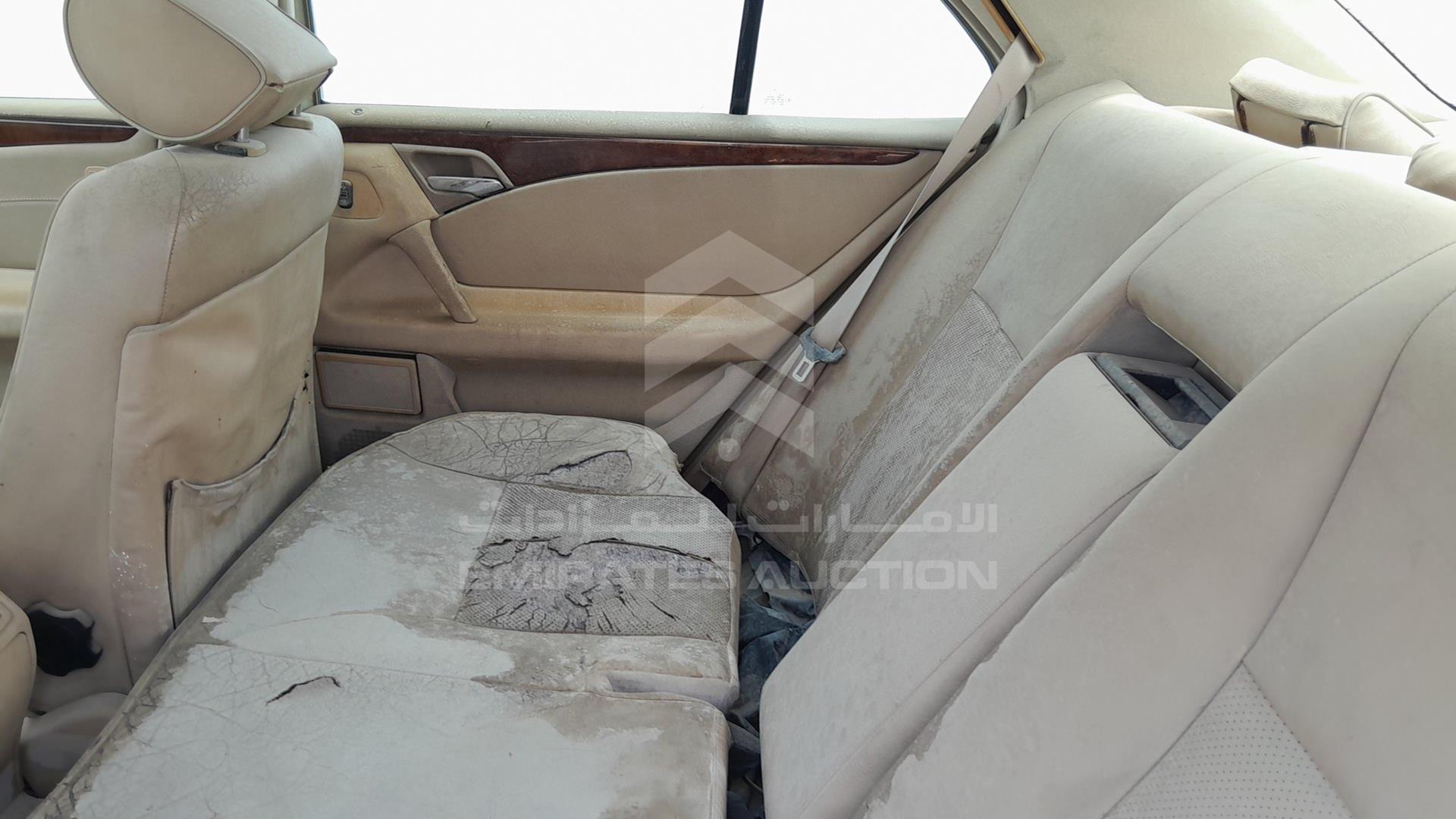 0 MERCEDES --- VIN: WDB2100611A788742