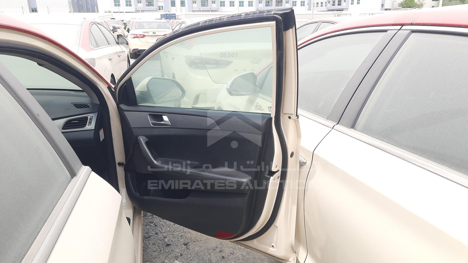 2019 HYUNDAI SONATA VIN: KMHE24135KA092960