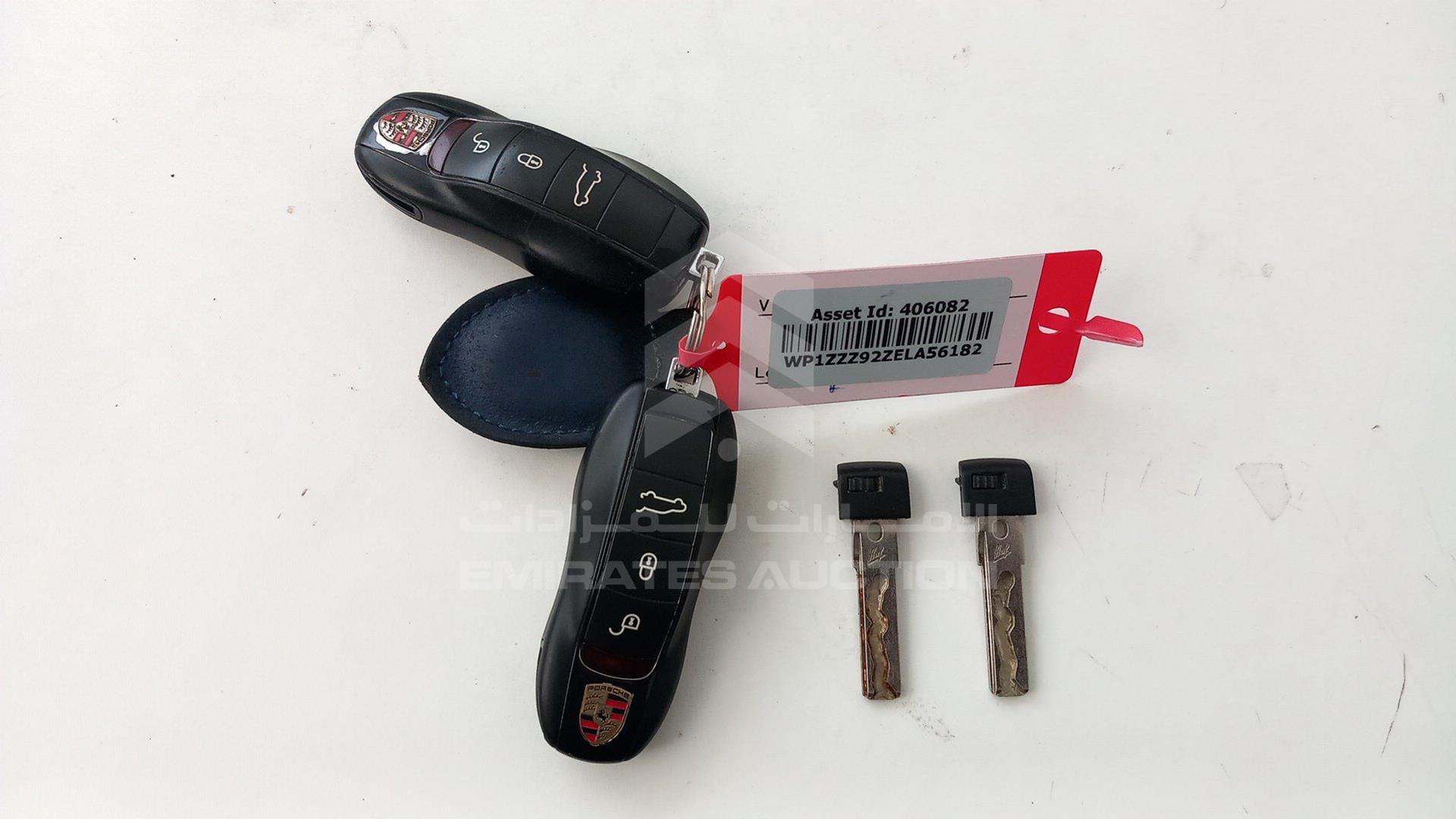 2014 PORSCHE CAYENNE VIN: WP1ZZZ92ZELA56182