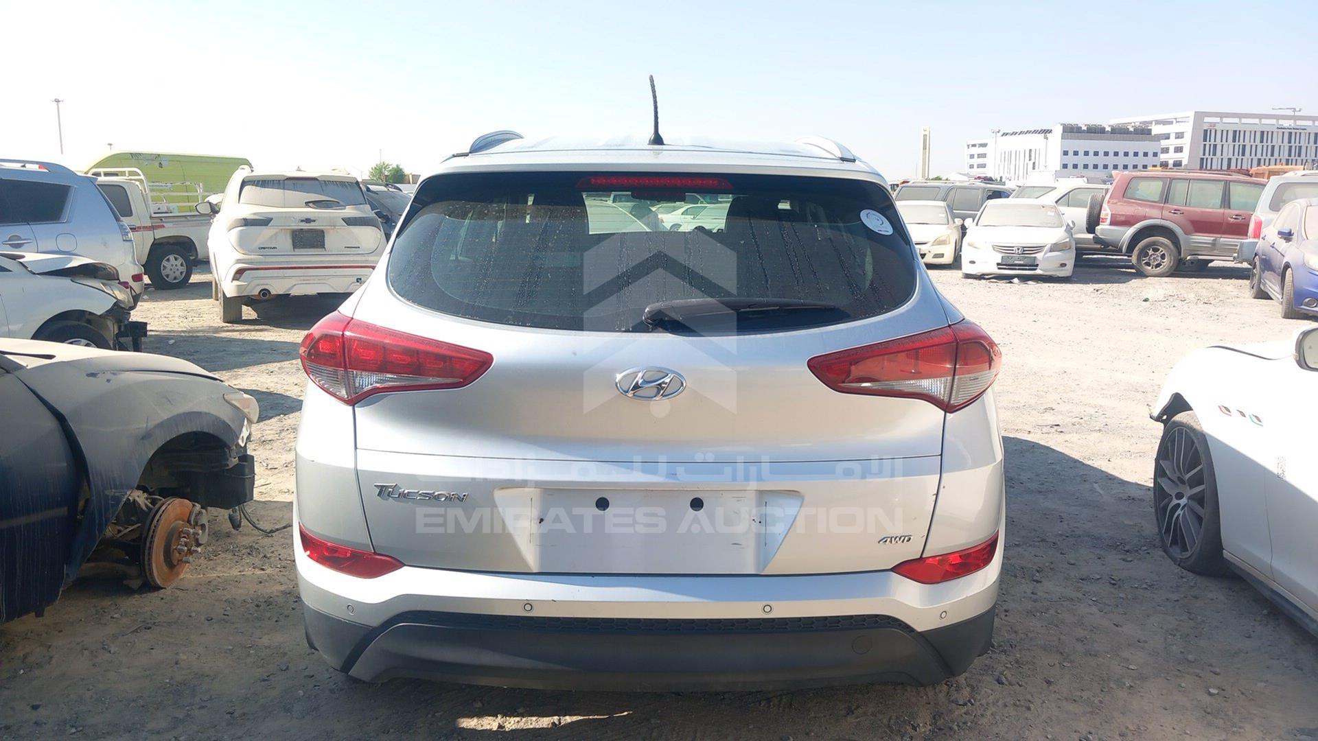 2016 HYUNDAI TUCSON VIN: TMAJ28137GJ061926