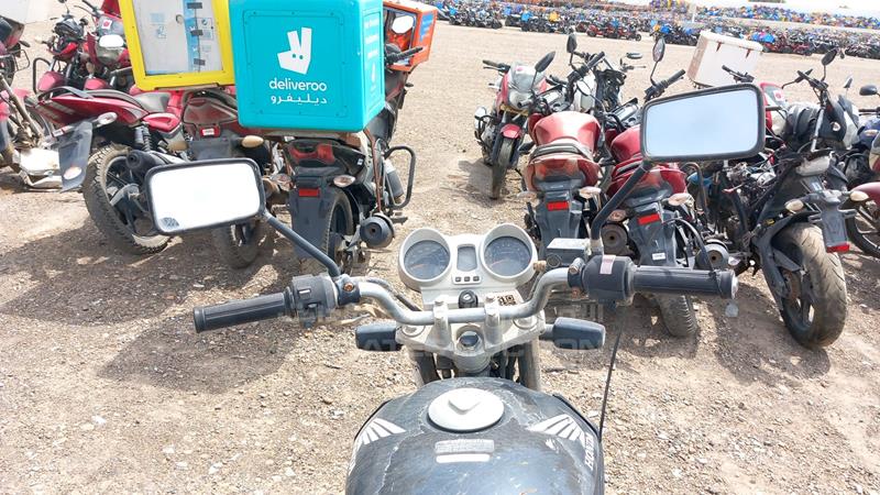 9C2MC3502FR350165 Auction: EmiratesAuction Lot: 406828 9C2MC3502FR350165 Honda CBX 250 Twister 2015 BLACK Photo 11