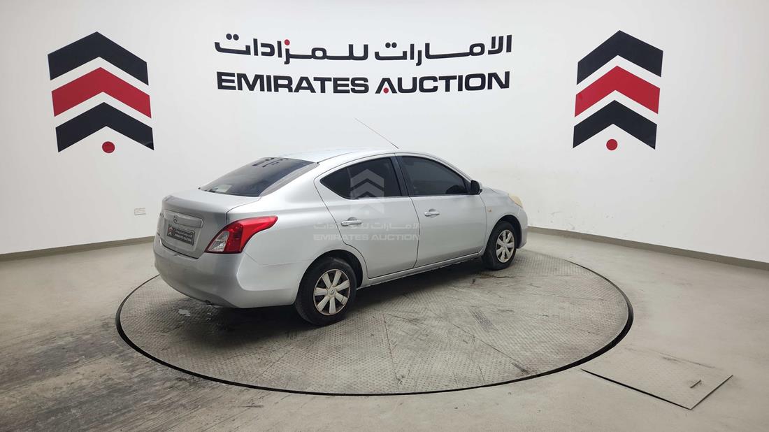 نيسان صني 2013 — الزاوية الخلفية اليمنى — صورة 12