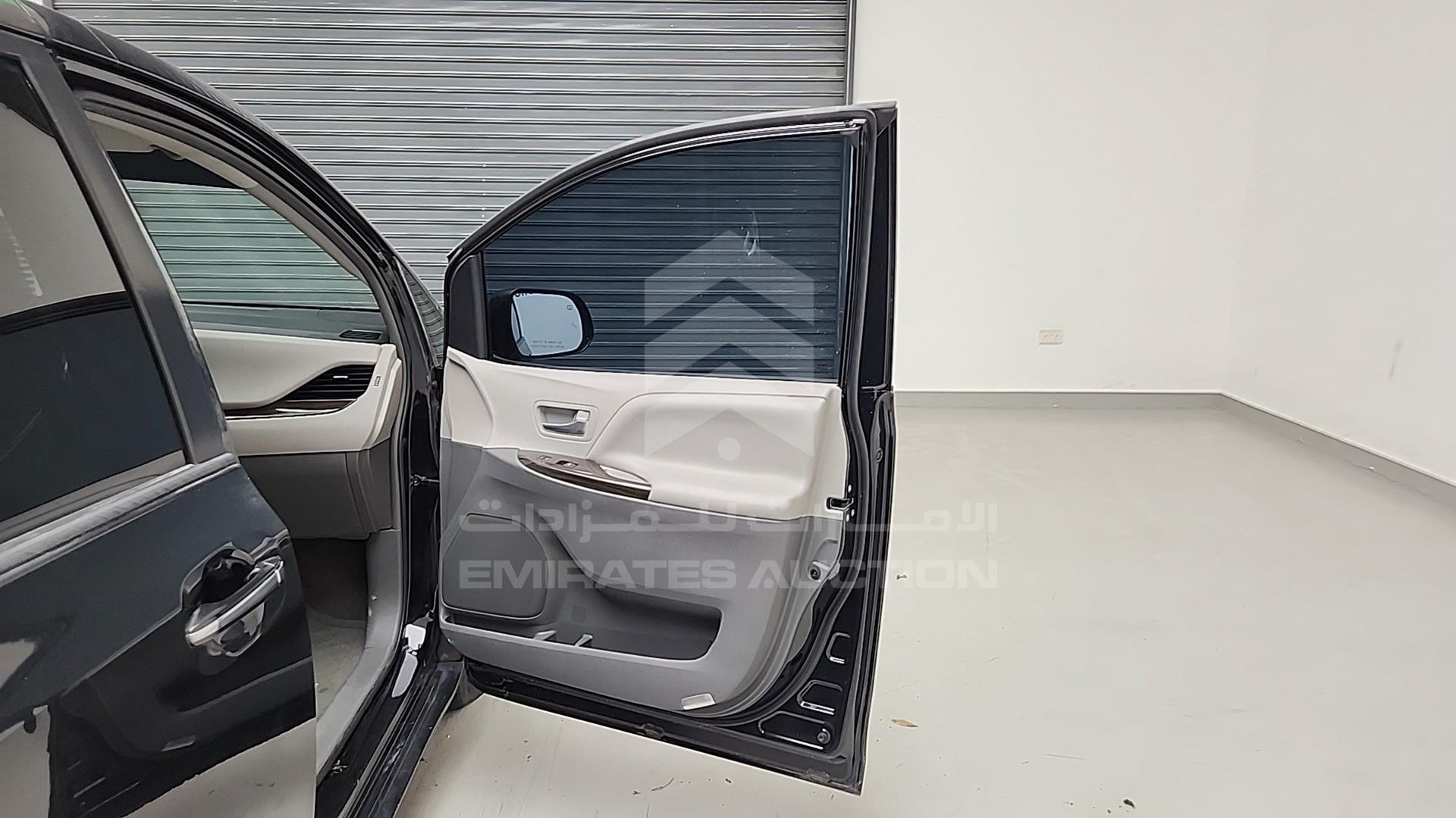 2016 TOYOTA SIENNA VIN: 5TDYK3DC0GS750850