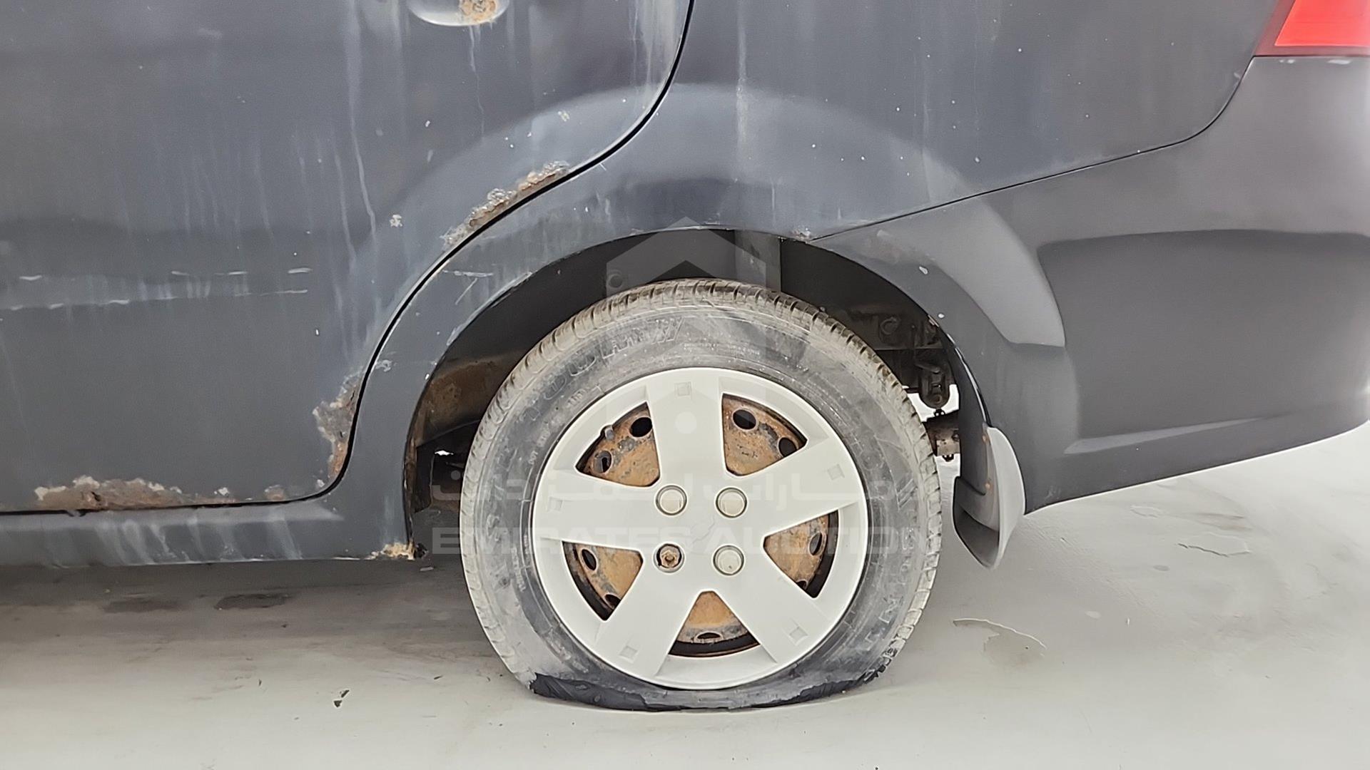 2007 CHEVROLET AVEO VIN: KL1TJ587X7B027883