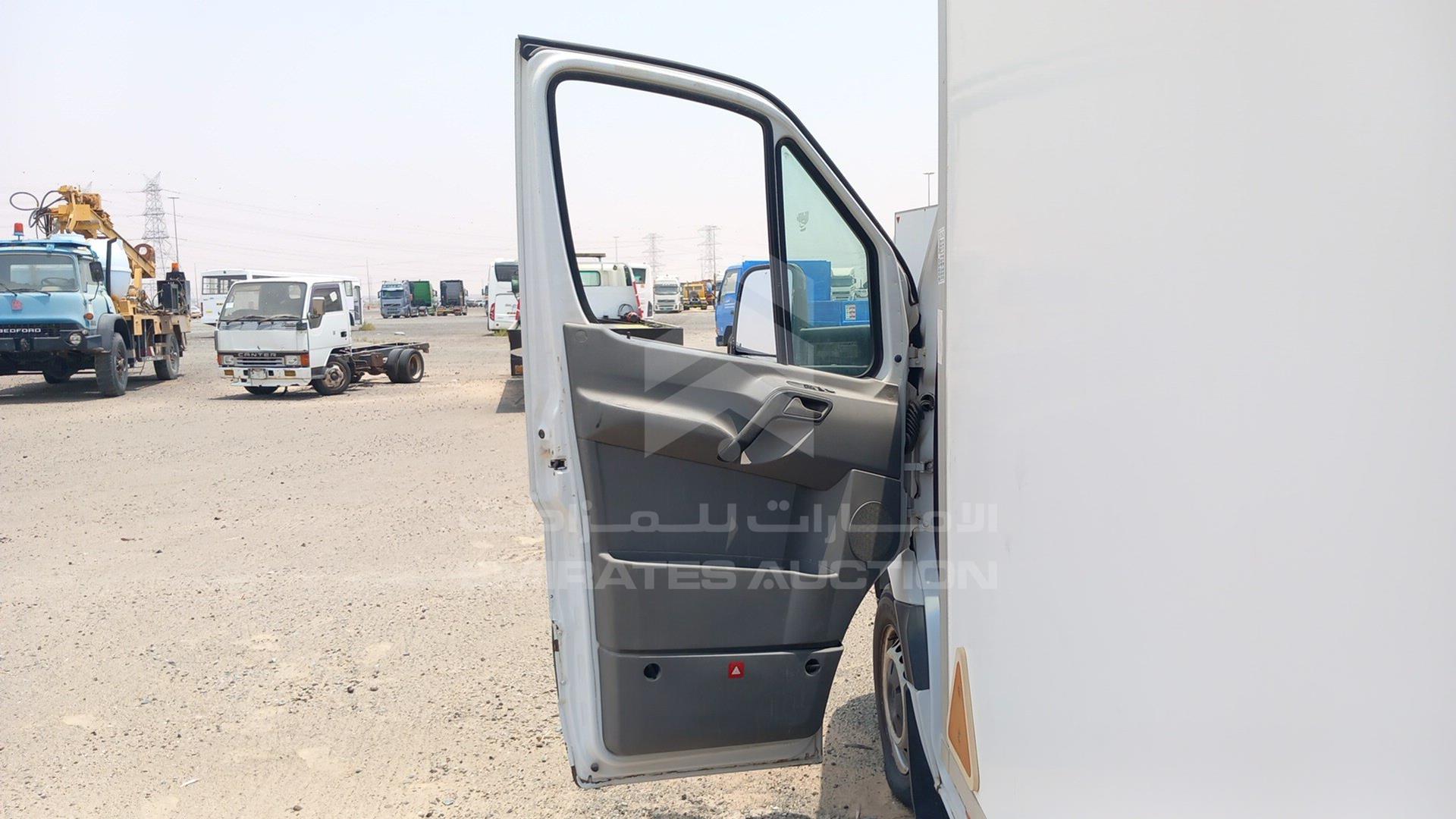 2007 MERCEDES SPRINTER VIN: WDB9061351N320371