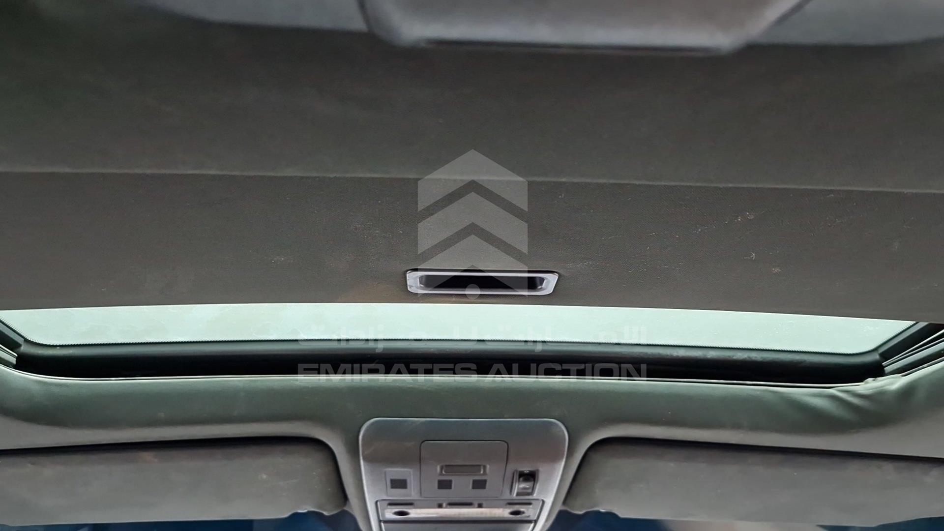 2011 RANGE ROVER VOGUE VIN: SALLMEME4BA337190