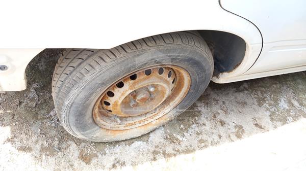 Nissan Sunny 1999 JN1BB41S7XW000582 Image 3