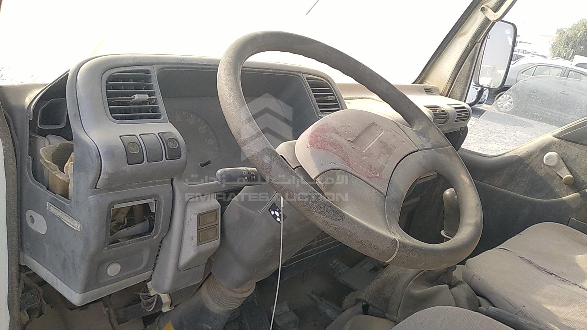 2010 ISUZU NKR VIN: LWLNKR8H7AL037000