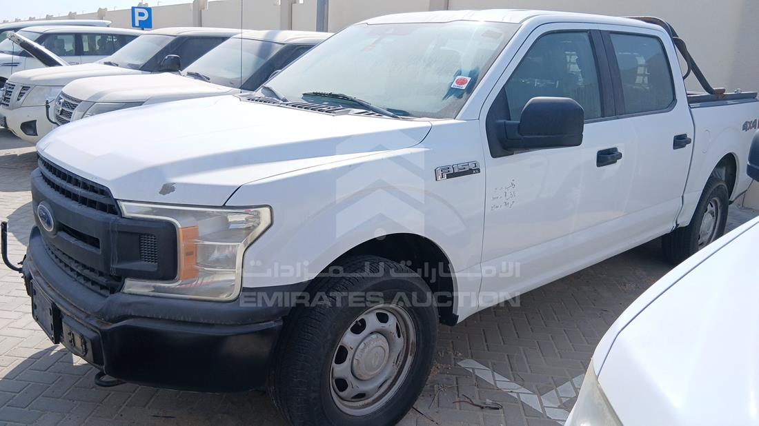 فورد اف 150 2019 — الزاوية الأمامية اليسرى — صورة 6