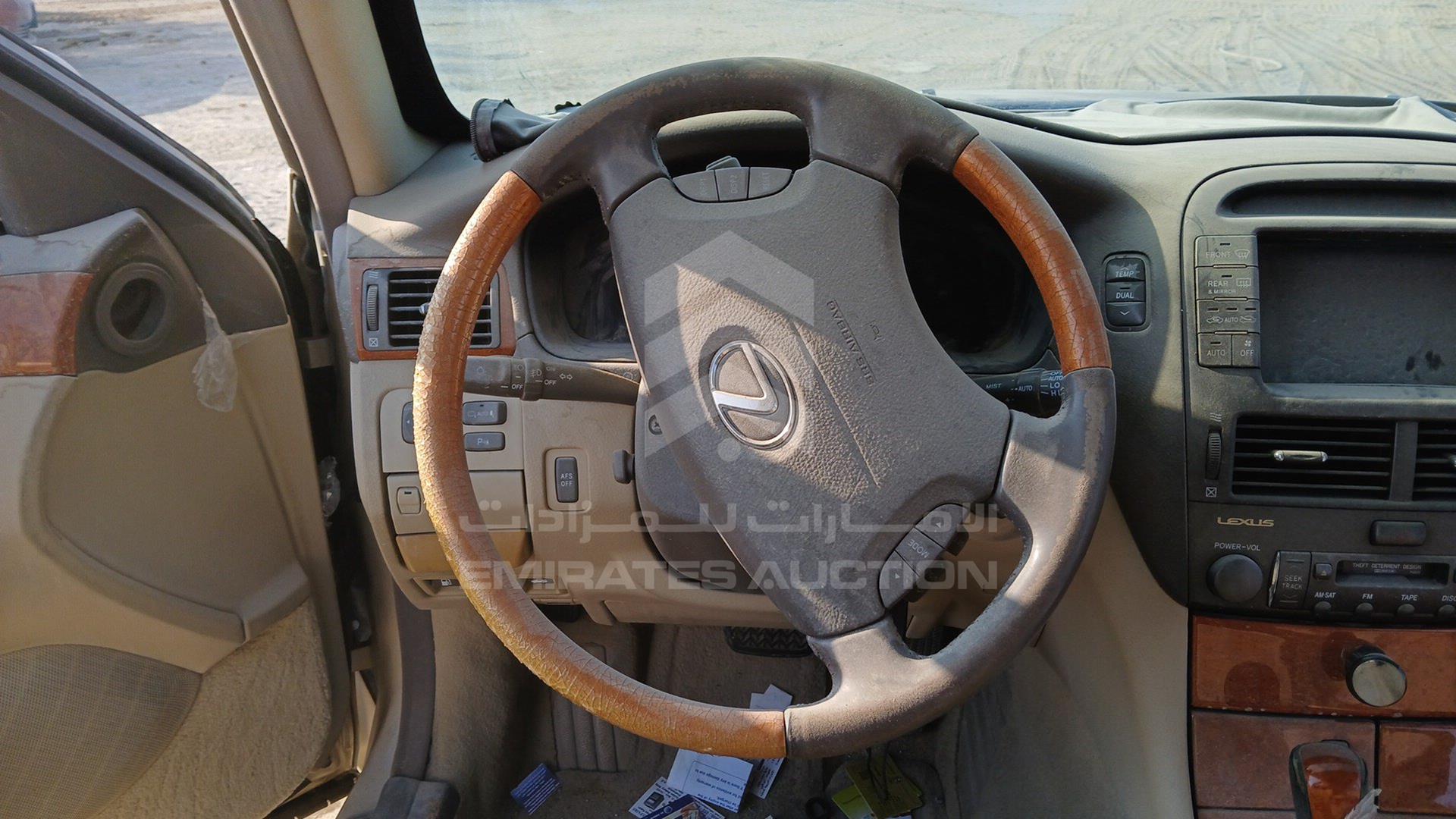 2005 LEXUS LS 430 VIN: JTHBN36F655013383