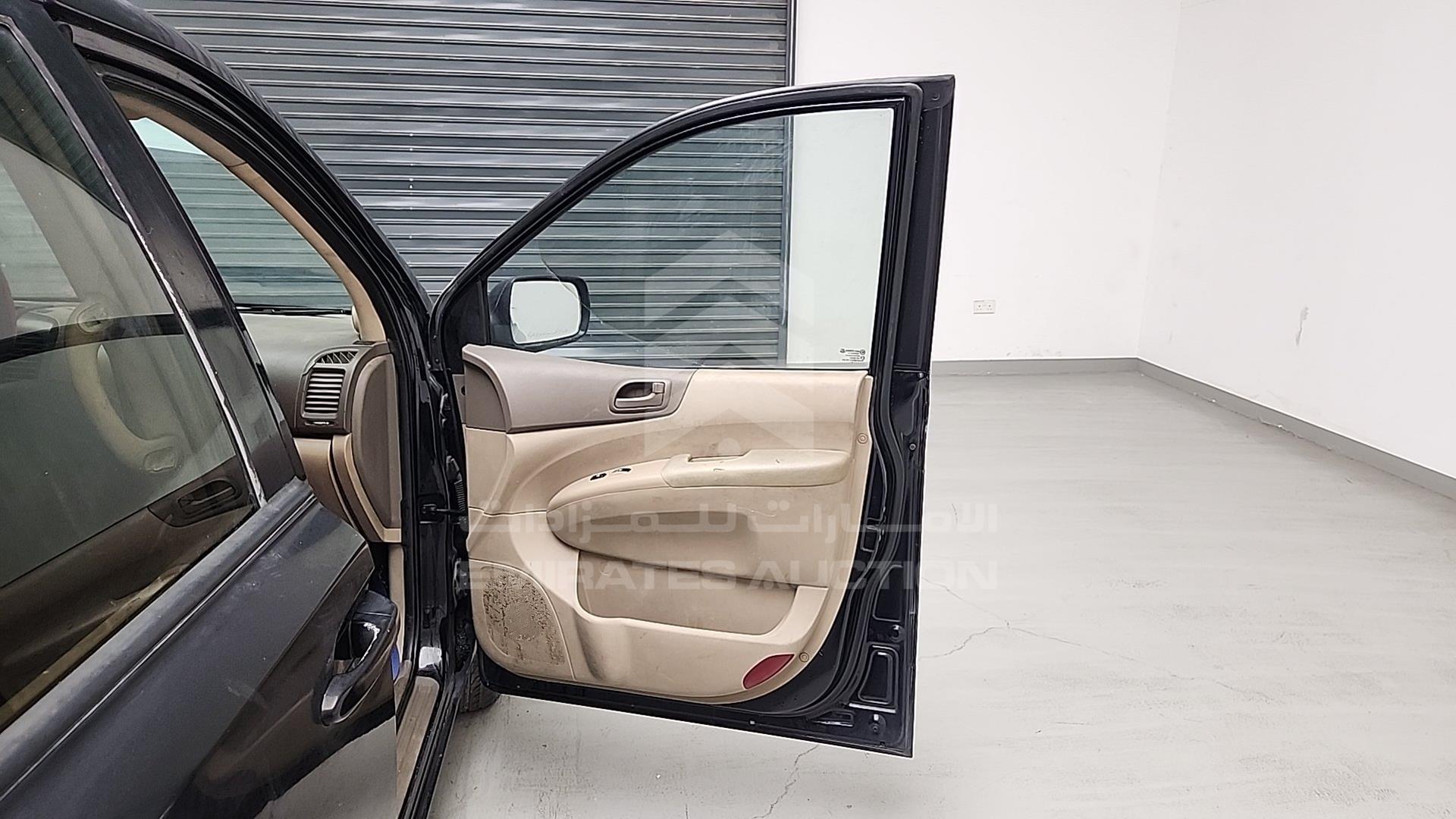 2009 KIA CARNIVAL VIN: KNAMB763296299018