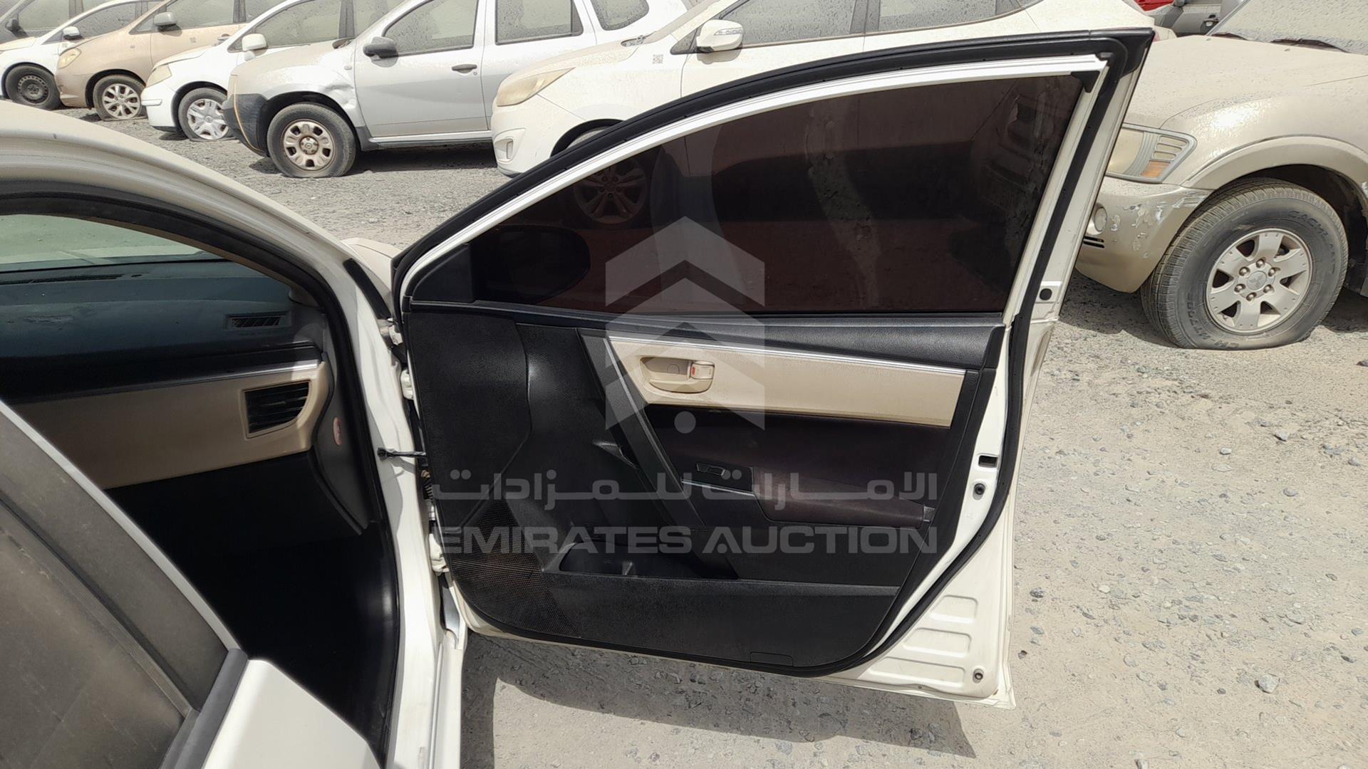 2015 TOYOTA COROLLA VIN: RKLBB9HE8F5098801