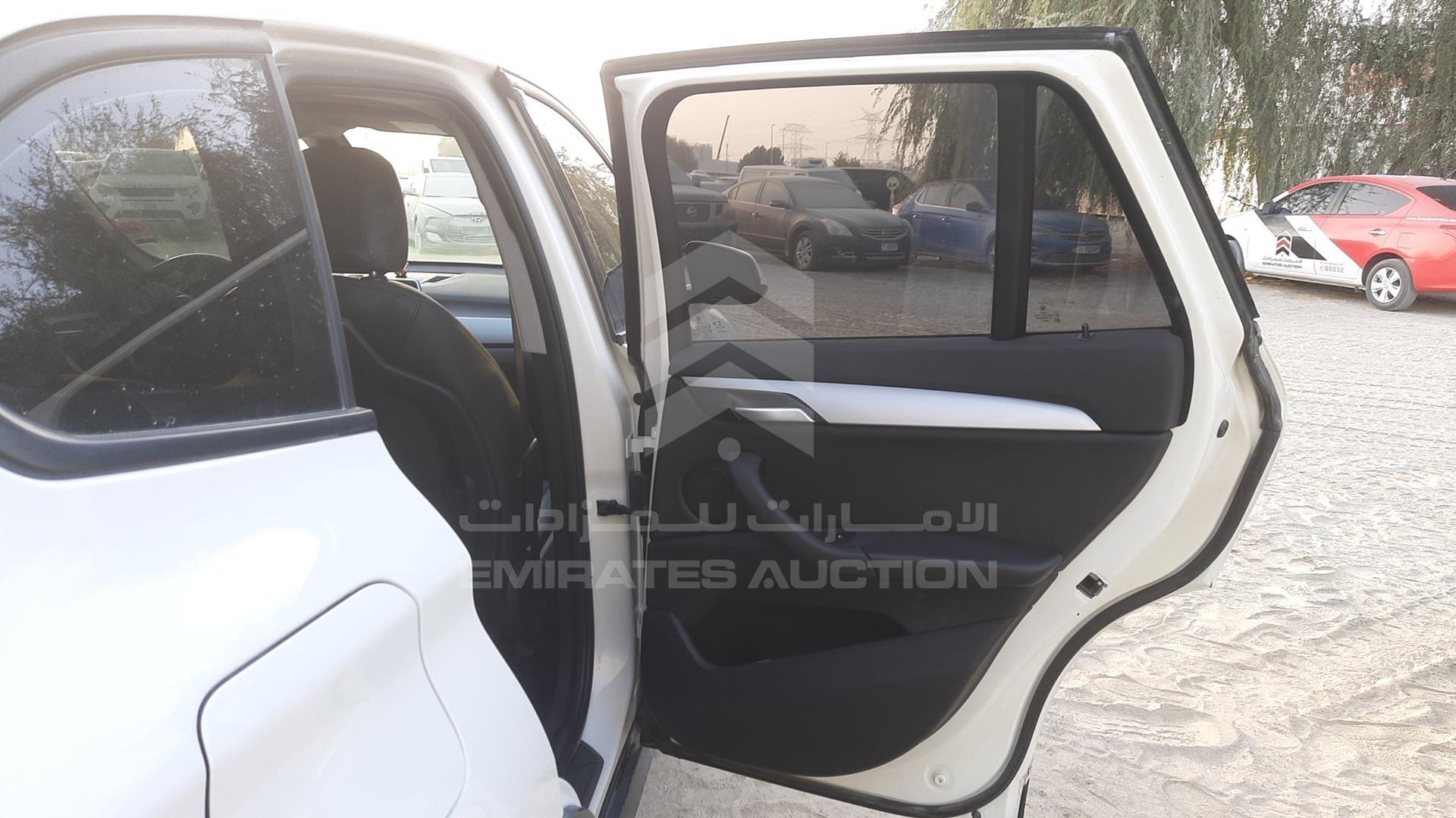 2019 BMW X1 VIN: WBAJG3A0XK3H20813