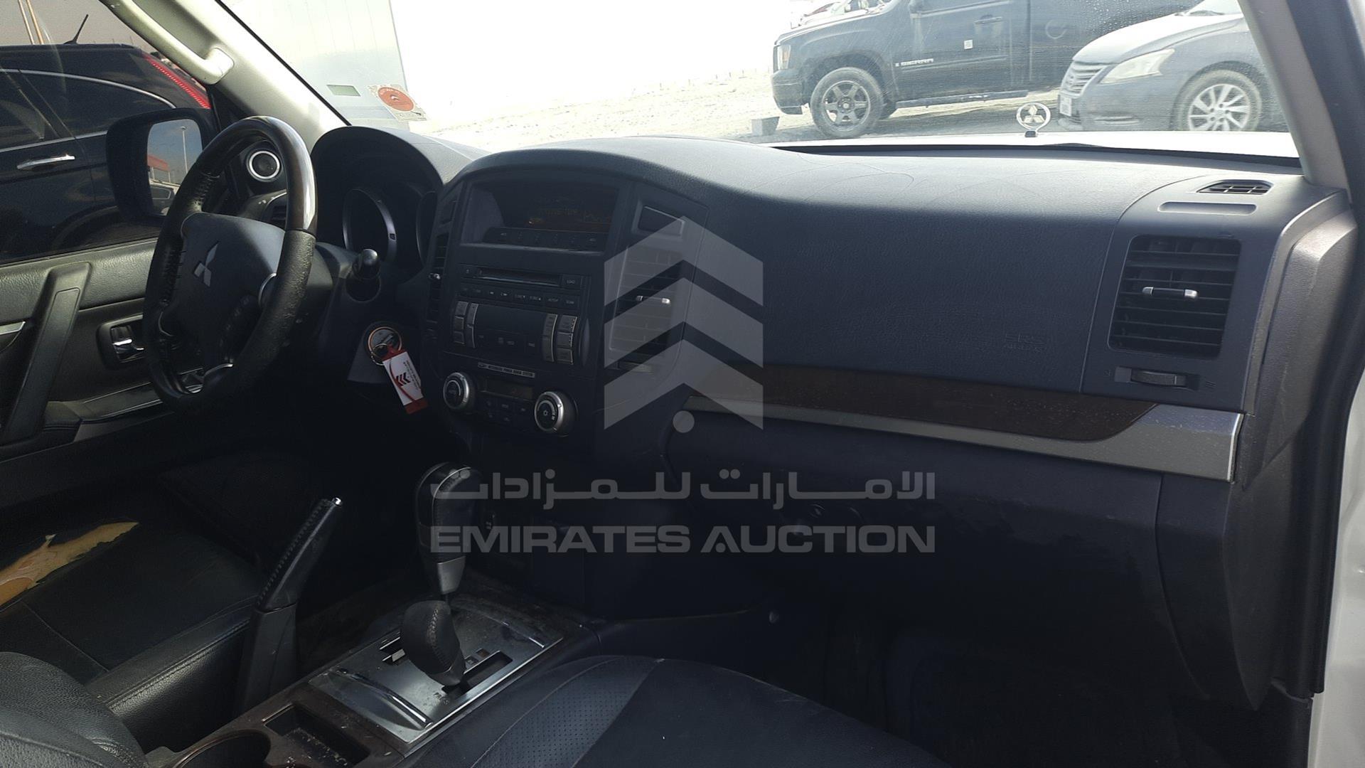 2012 MITSUBISHI PAJERO VIN: JMYMYV87WCJ702449