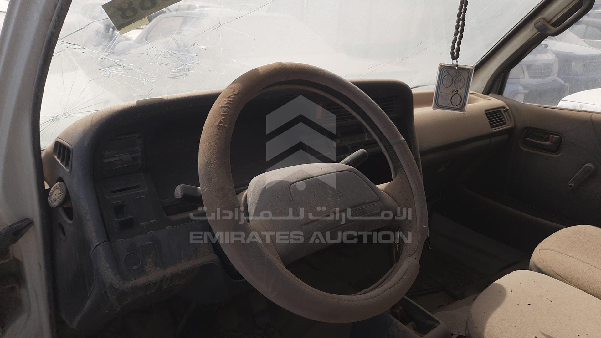 1993 TOYOTA HIACE VIN: RZH1120020535