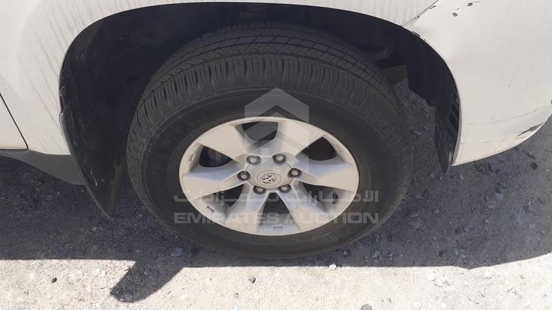 JTEBX9FJ7DK110252 Auction: EmiratesAuction Lot: 409139 JTEBX9FJ7DK110252 Toyota Land Cruiser Prado 2013 WHITE Photo 31