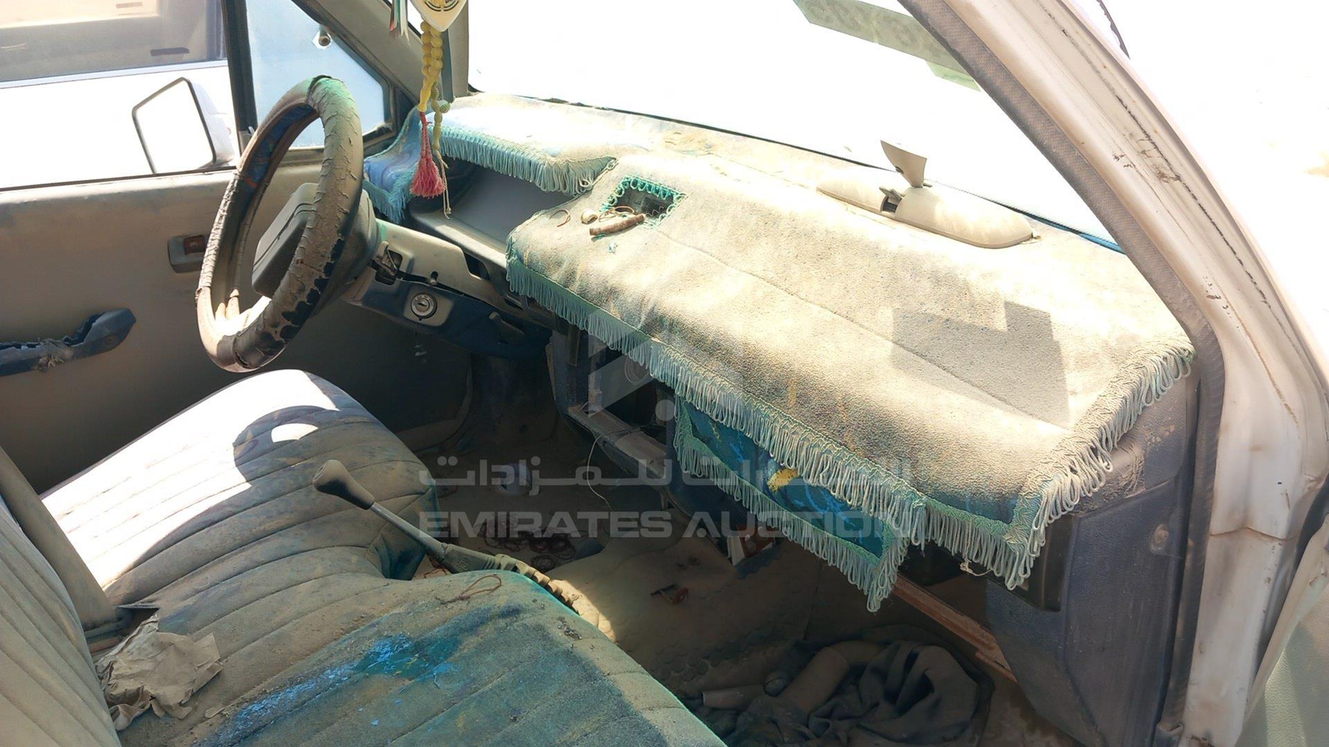 1992 MITSUBISHI L 200 VIN: D0NK130NP00582