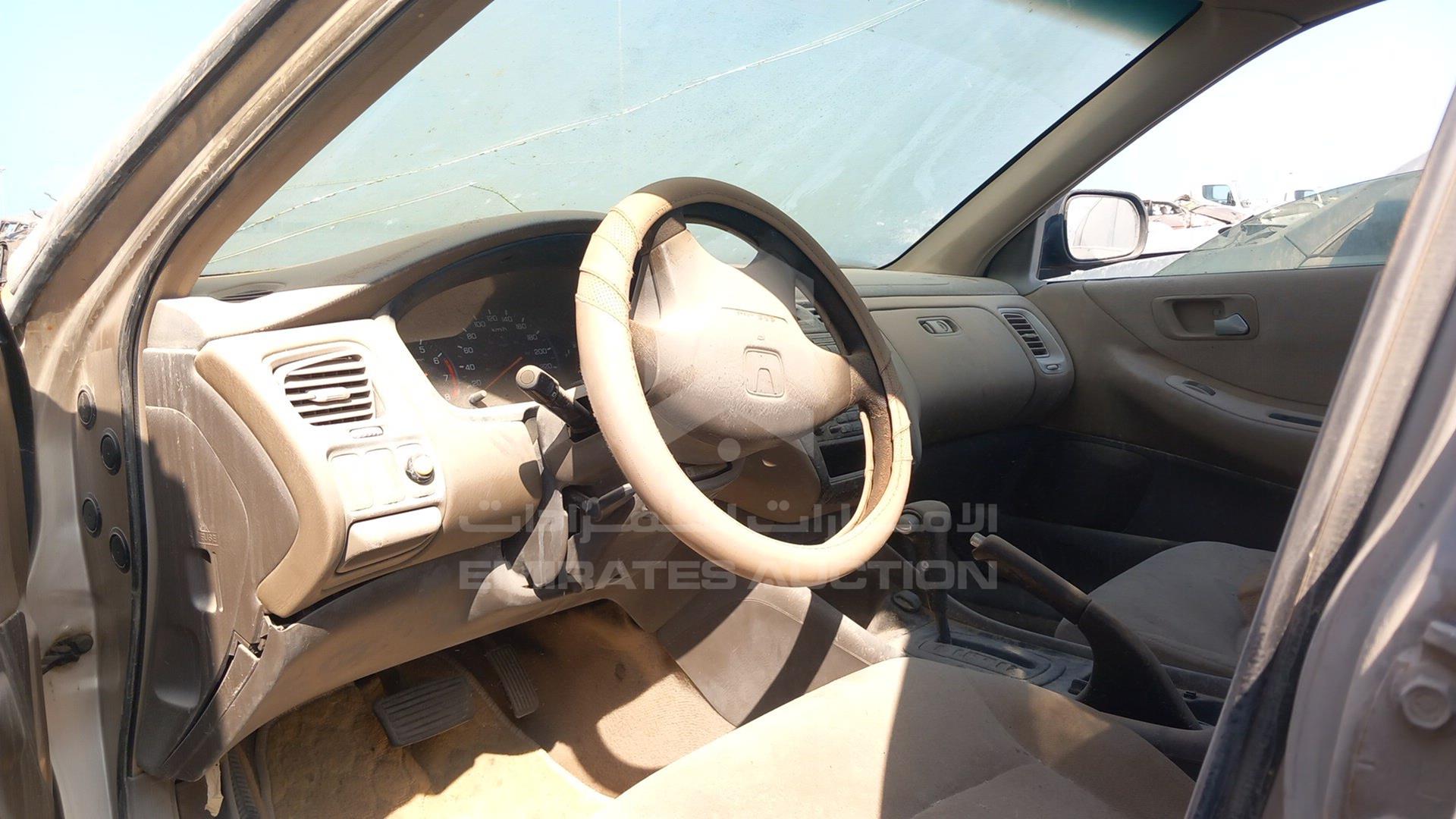 2002 HONDA ACCORD VIN: JHMCF86302C402600