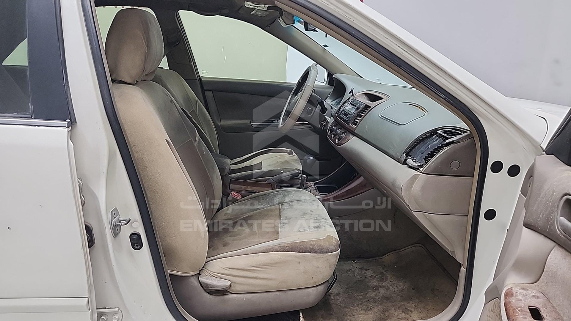 2004 TOYOTA CAMRY VIN: JTDBE32K940256749
