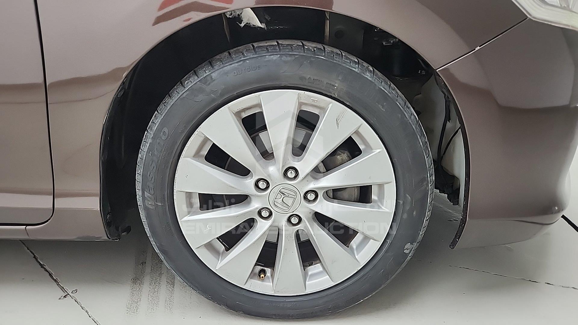2013 HONDA ACCORD VIN: 1HGCR367XDA600938
