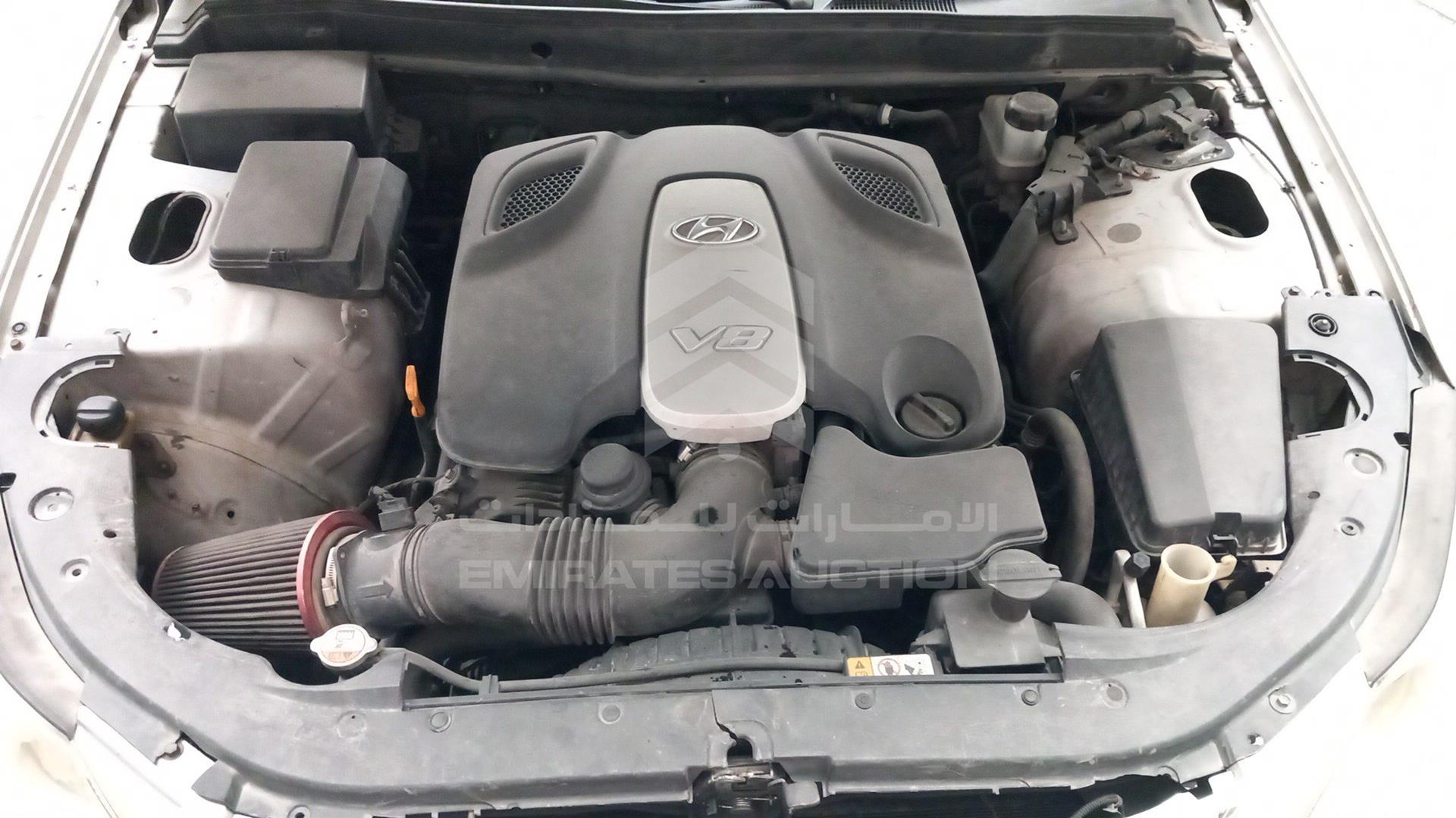 2011 HYUNDAI GENESIS VIN: KMHGC4DF3BU124072