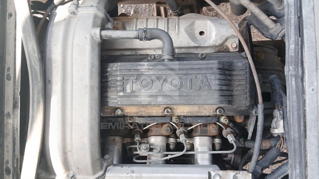 2012 Toyota Coaster — Engine Bay — Photo 32