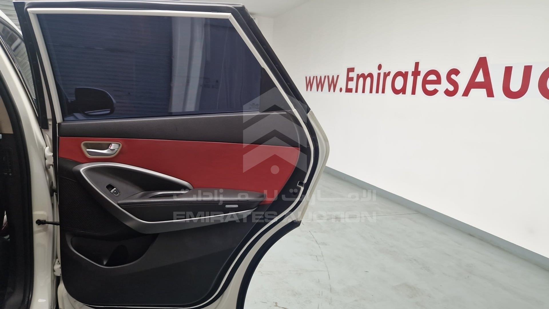 2014 HYUNDAI SANTA FE VIN: KMHSN81E4EU030097
