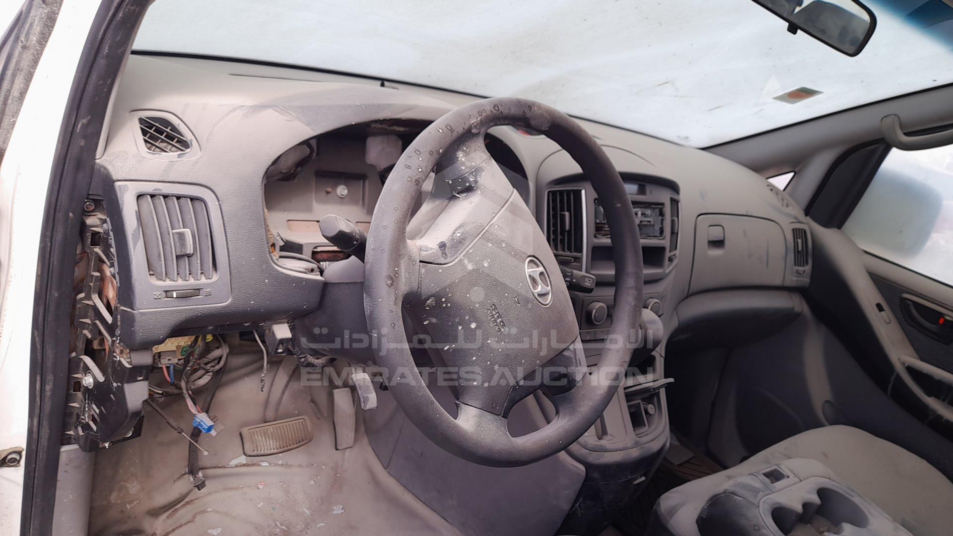 2016 HYUNDAI H1 VIN: KMJWA37R7GU774742