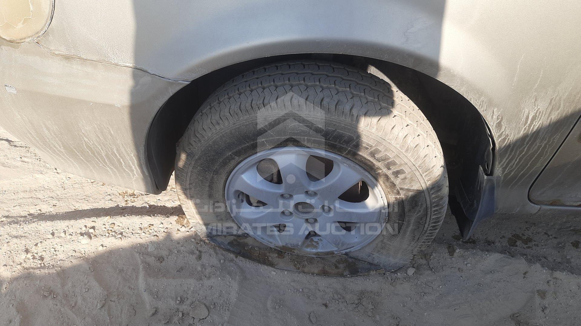2005 KIA CARNIVAL VIN: KNAUP752856684958