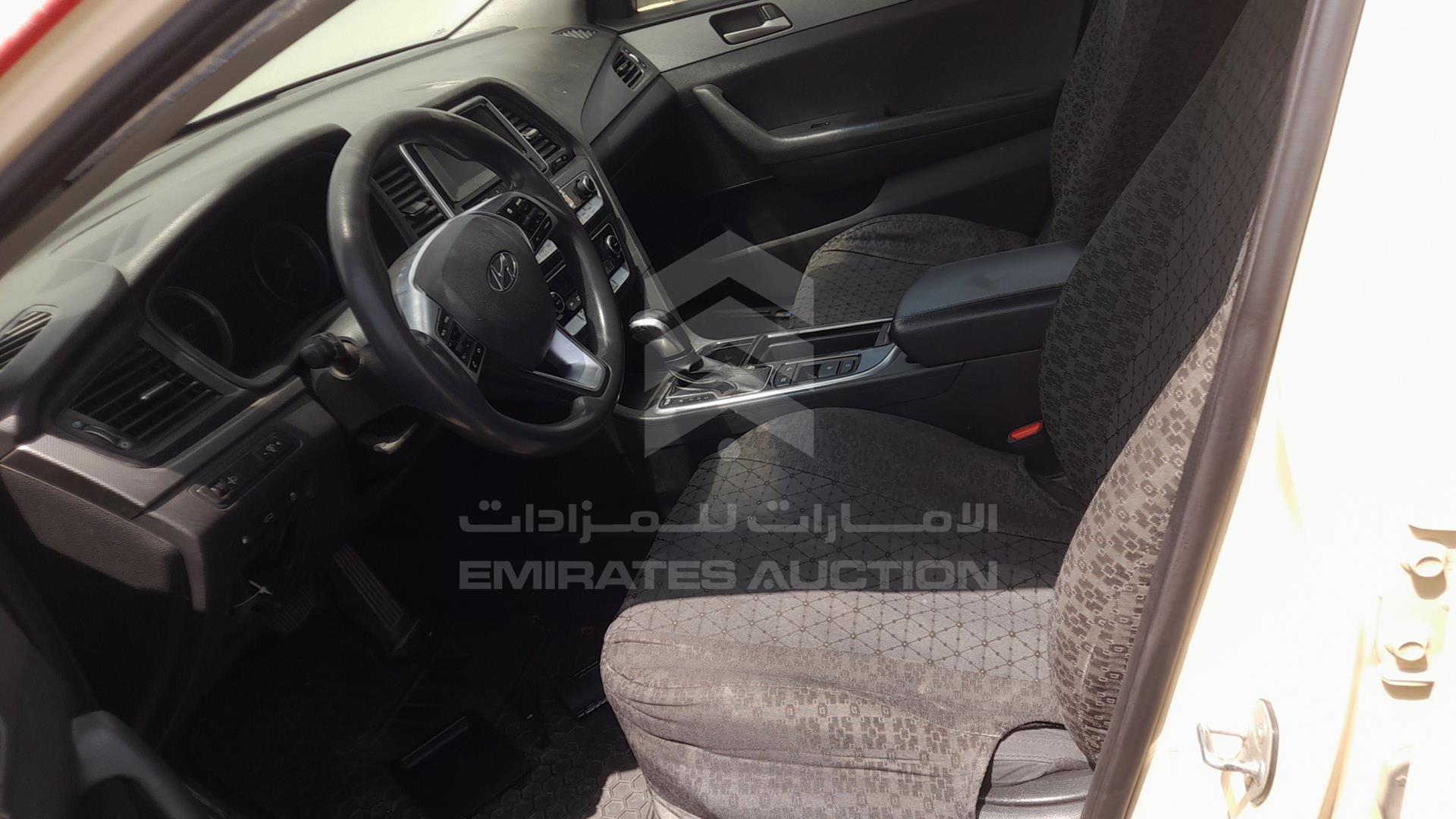 2019 HYUNDAI SONATA VIN: KMHE24133KA093007