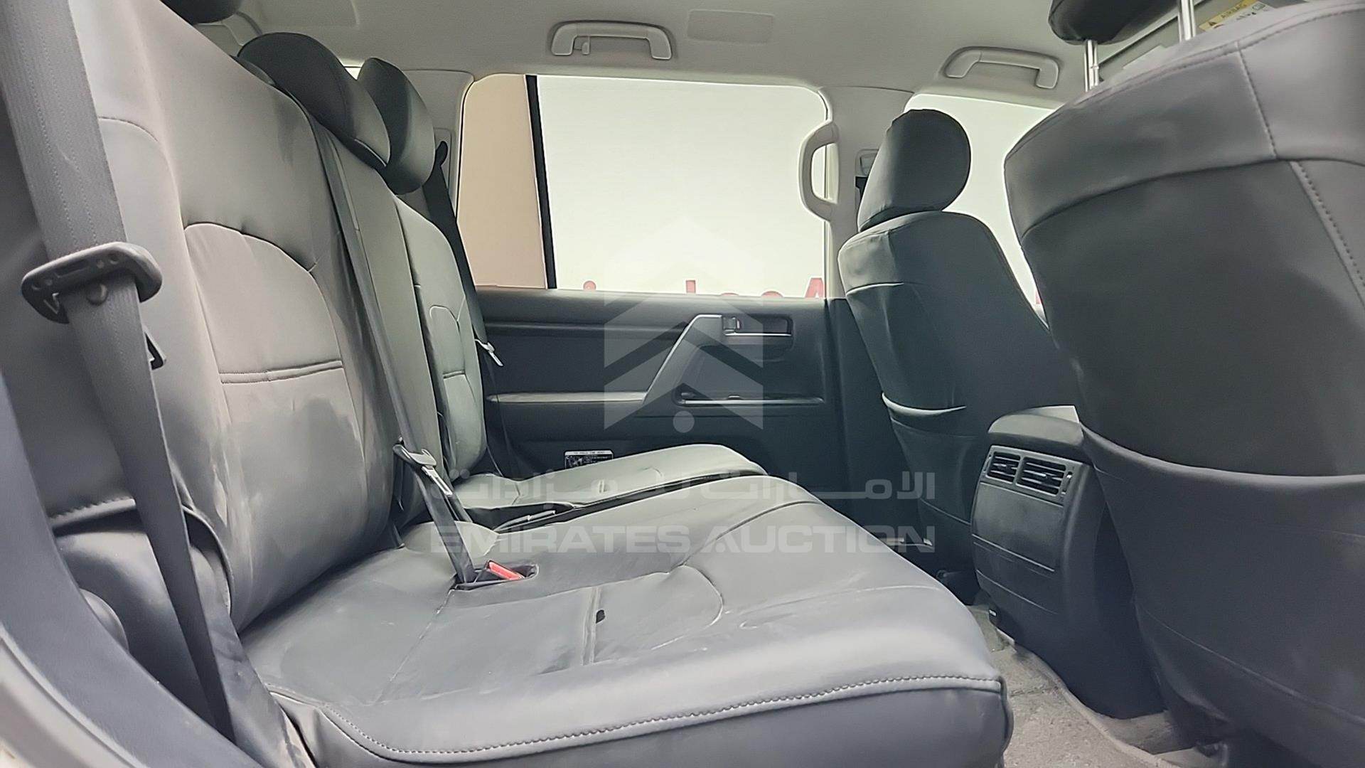 2014 TOYOTA LC 200 VIN: JTMHV09J404134910