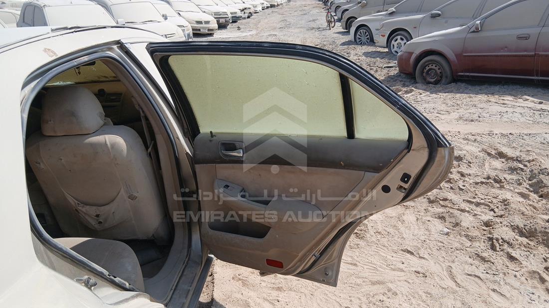 هوندا اكورد 2003 — الباب الخلفي الأيمن — صورة 21