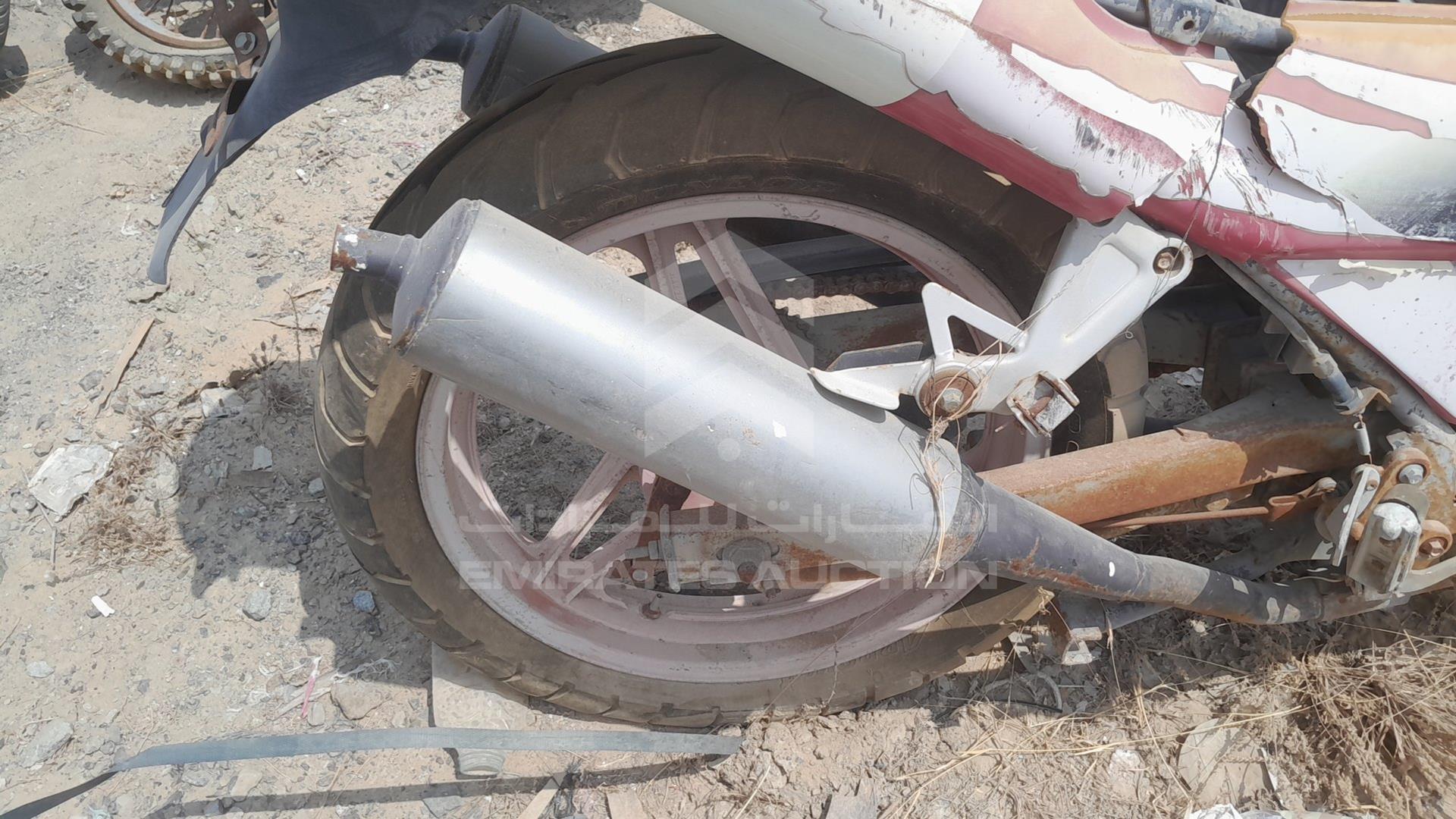 0 HONDA MOTORBIKE VIN: LLCLPU1HX51B30904