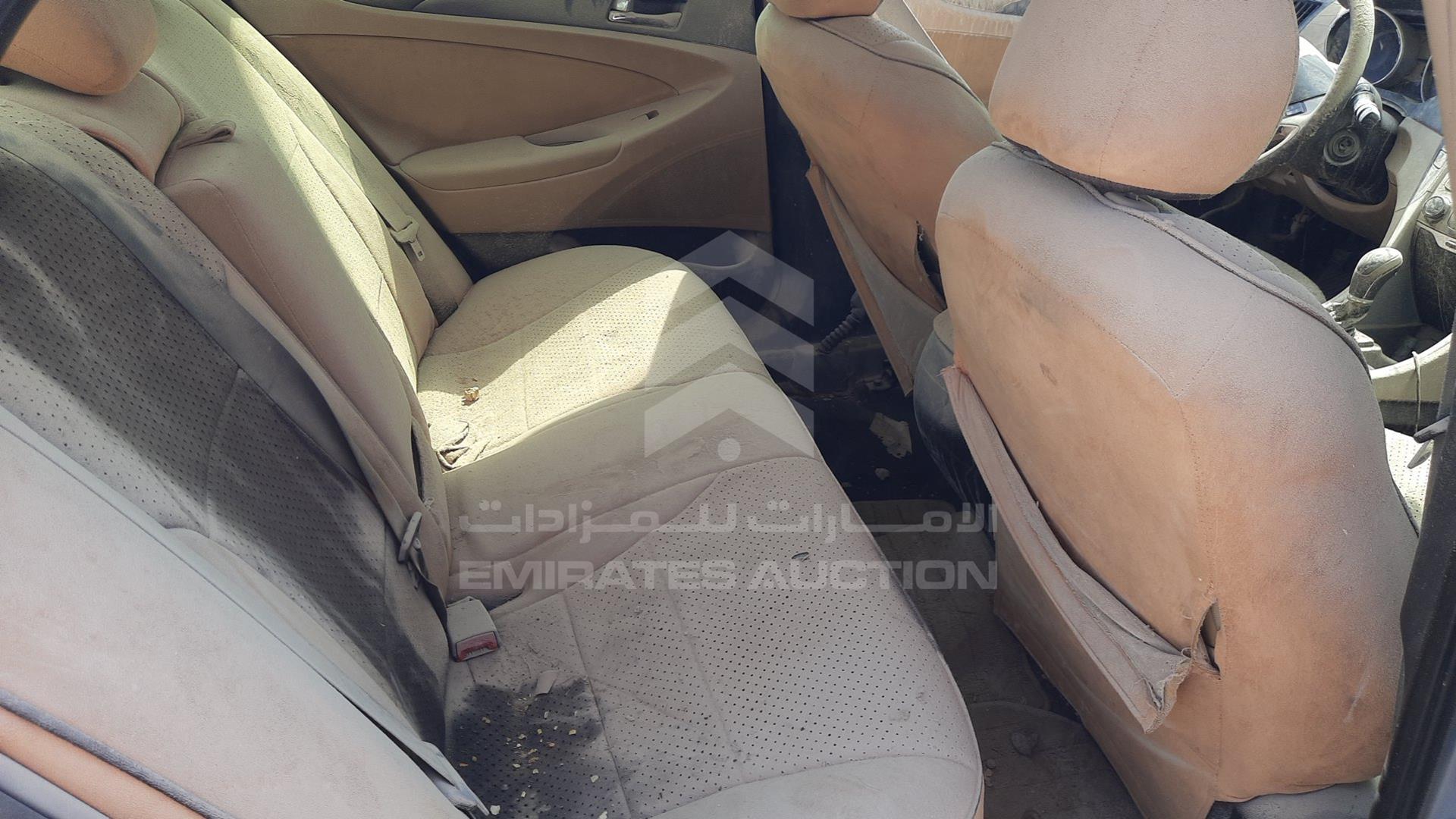 2011 HYUNDAI SONATA VIN: 5NPEB4AC4BH136010
