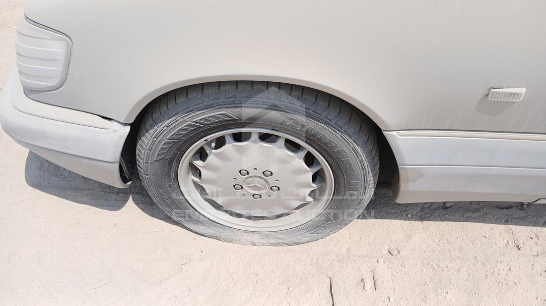 1998 Mercedes S 320 — Front Left Tyre — Photo 33