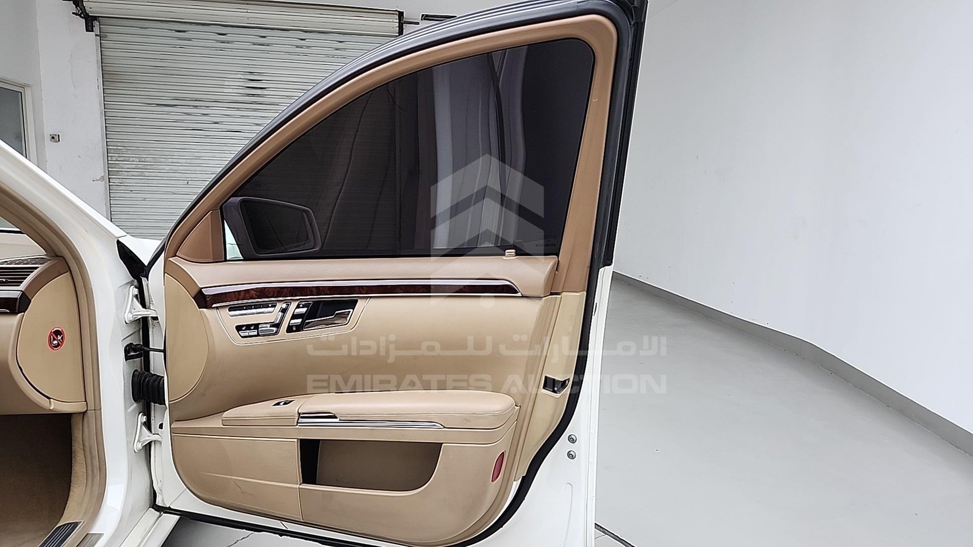 2011 MERCEDES S 350 VIN: WDDNG5GB4BA352085