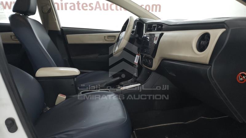 RKLBB9HE8H5198951 Auction: EmiratesAuction Lot: 404127 RKLBB9HE8H5198951 Toyota Corolla 2017 WHITE Photo 22