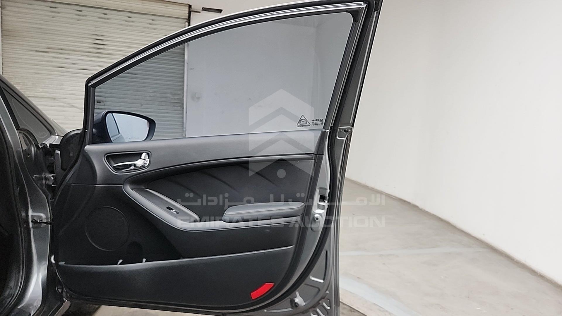 2014 KIA CERATO VIN: KNAFZ4119E5185901