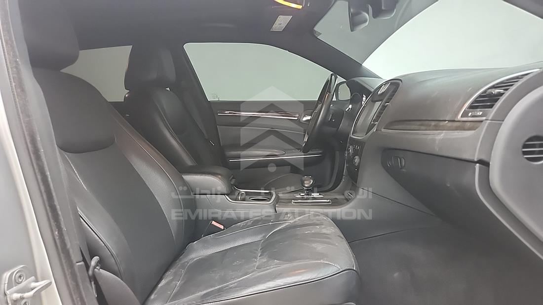 2012 Chrysler 300 — Front Right Passenger Seat View — Photo 28