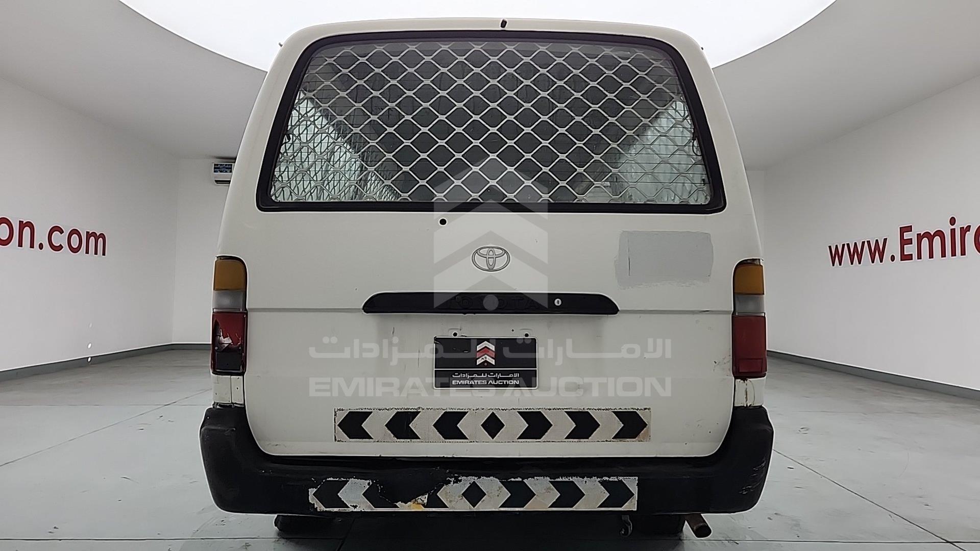 2004 TOYOTA HIACE VIN: RZH1157012858