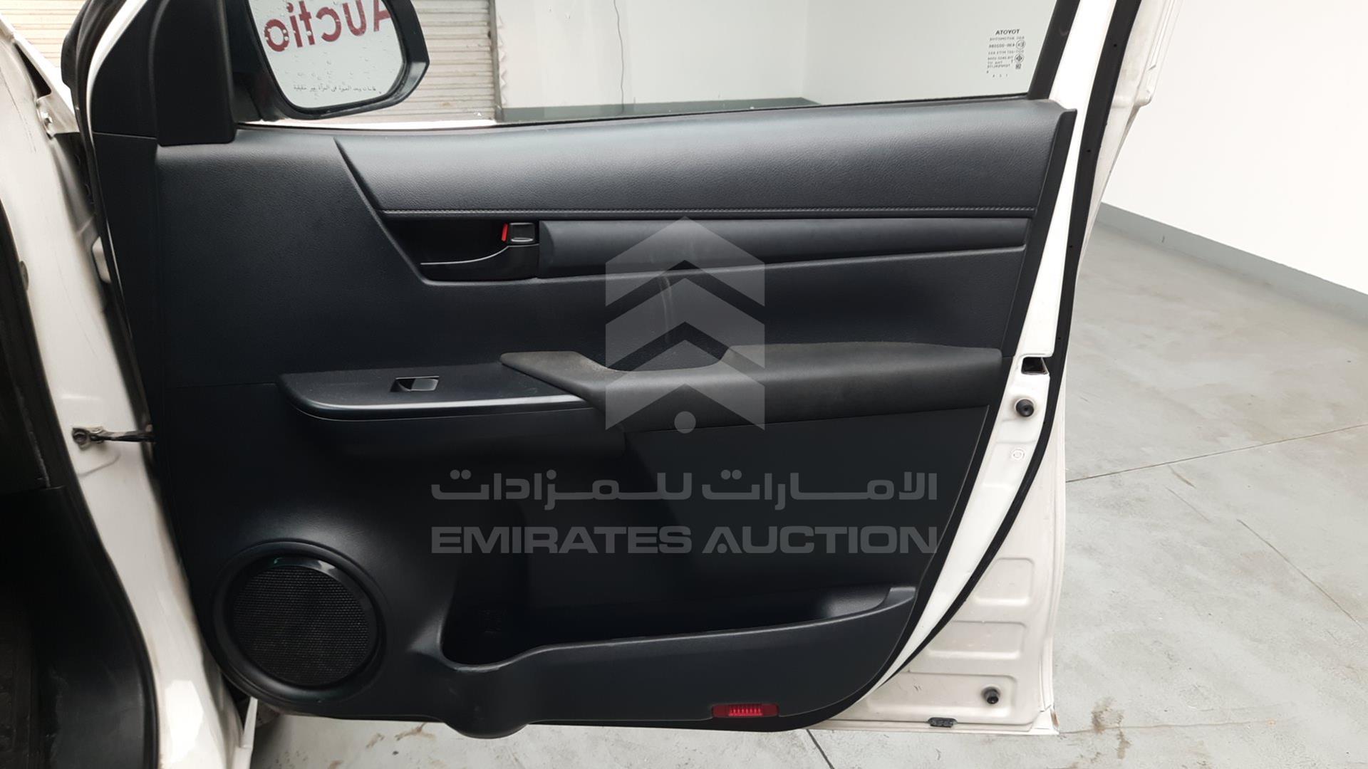 2019 TOYOTA HILUX VIN: MR0JX9CD1K4085172