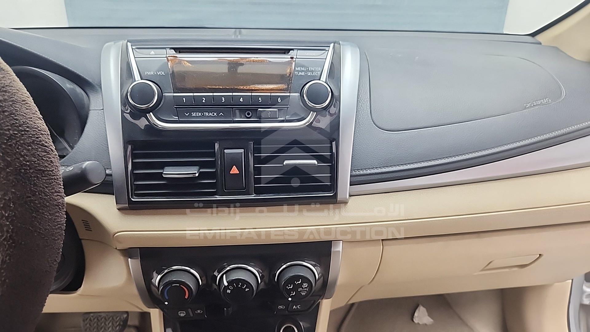 2015 TOYOTA YARIS VIN: MHFBT9F38F6037670