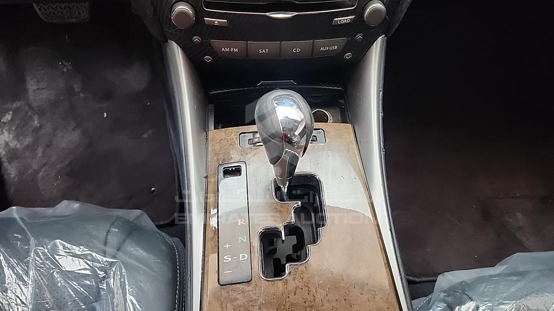 2010 Lexus IS 350 — Gear View — Photo 20