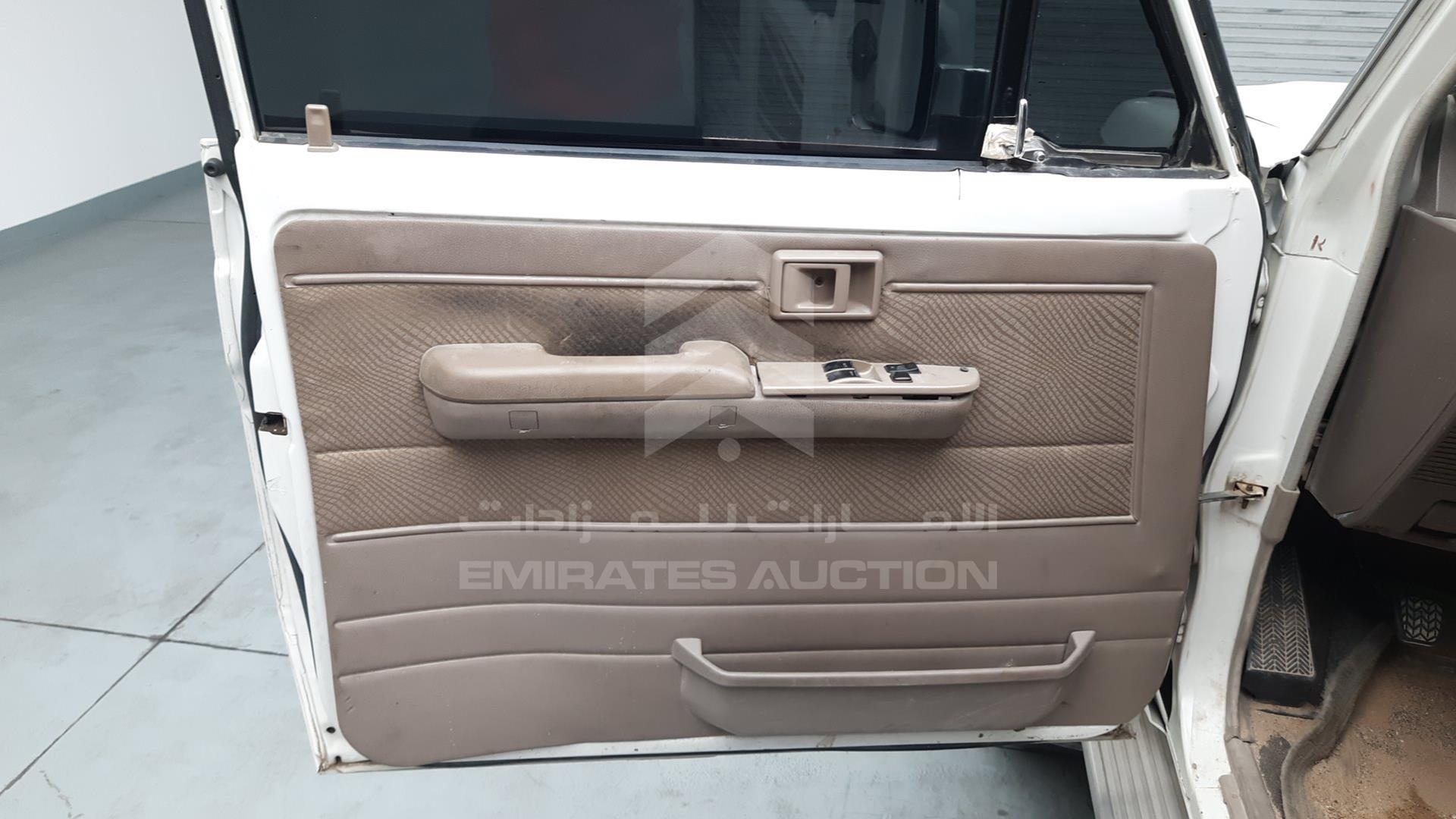 2012 TOYOTA LAND CRUISER VIN: JTFLU73J0C4531766