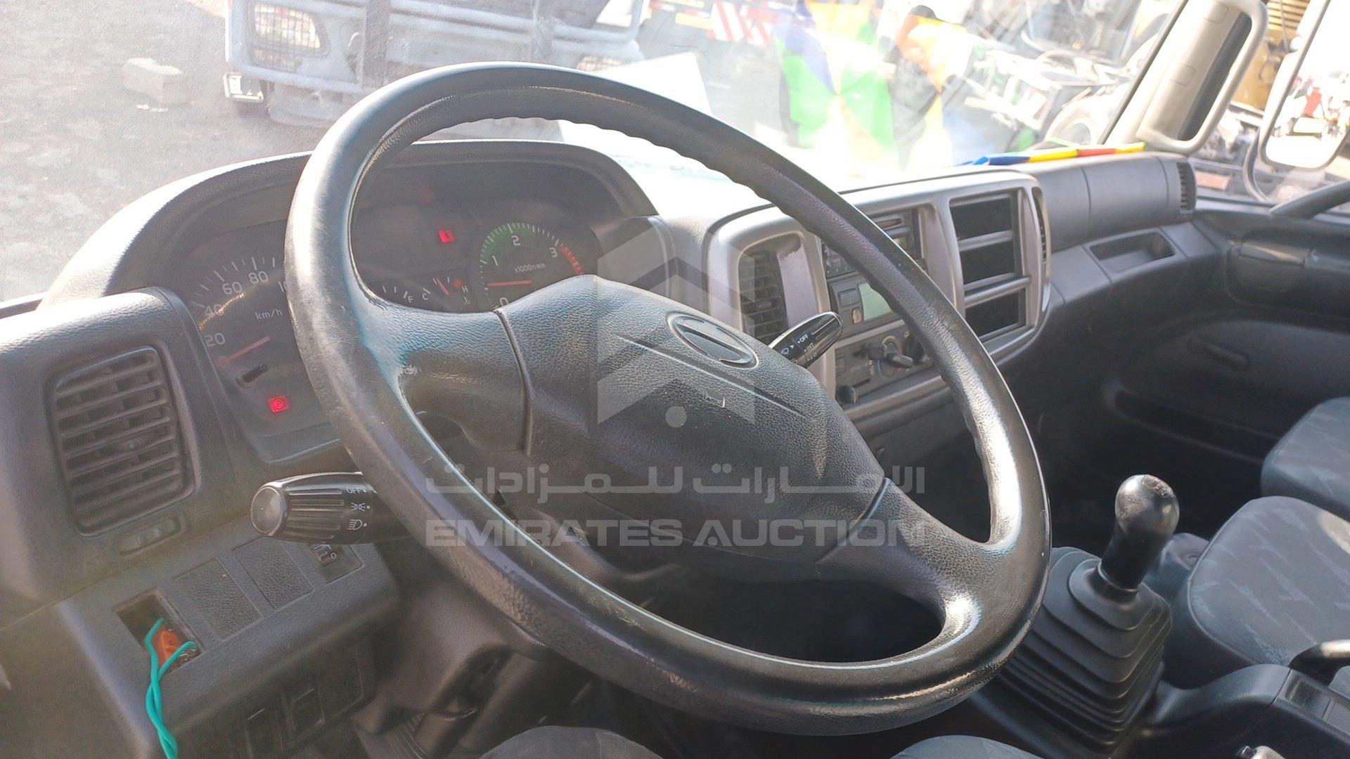 2011 HINO 500 VIN: JHDFG1JP1B1S18435
