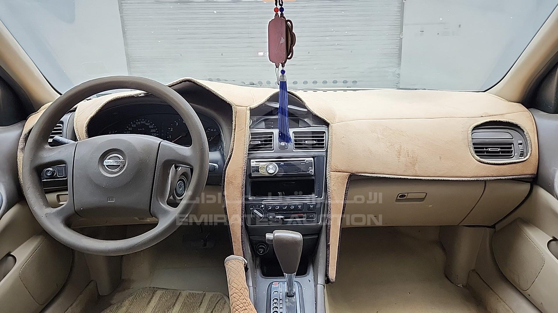 2002 NISSAN MAXIMA VIN: JN1CA31SX2T574847