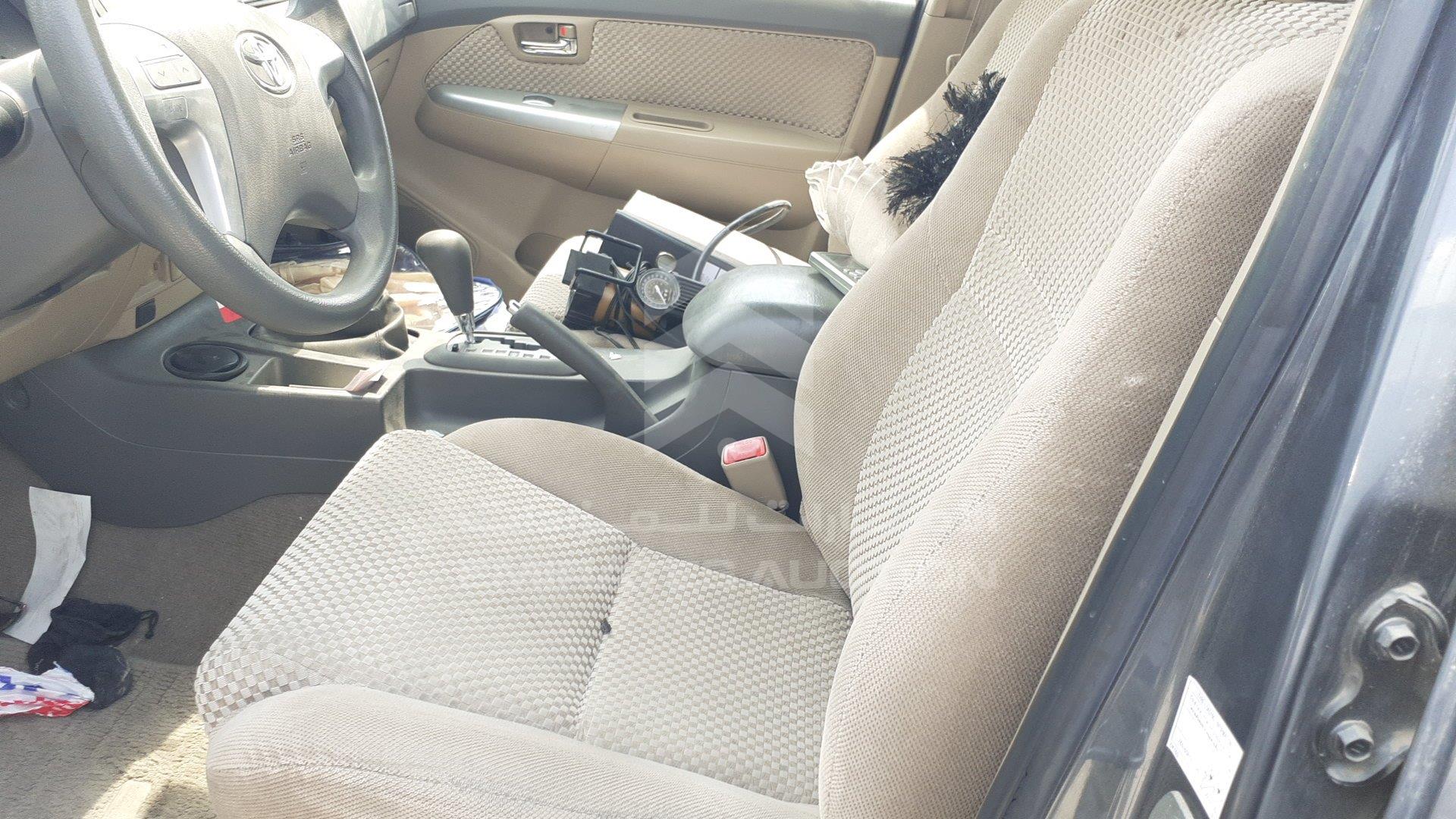 MHFYX59G0D8046614 - 2013 Toyota Fortuner - #359324