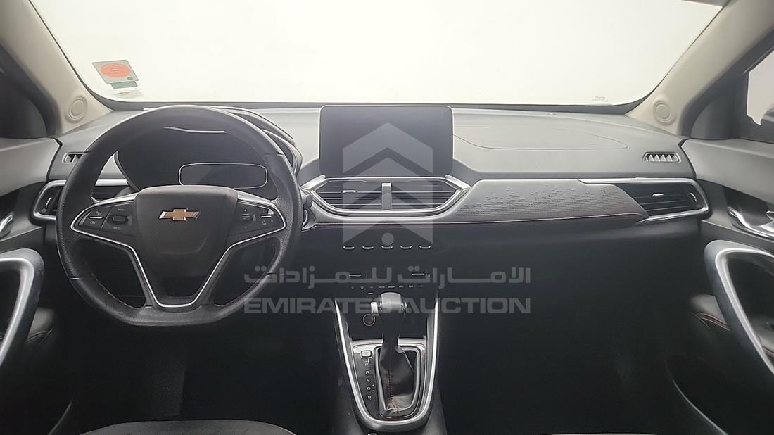 شيفروليه جروف 2023 — زاوية الواجهة الكاملة — صورة 10