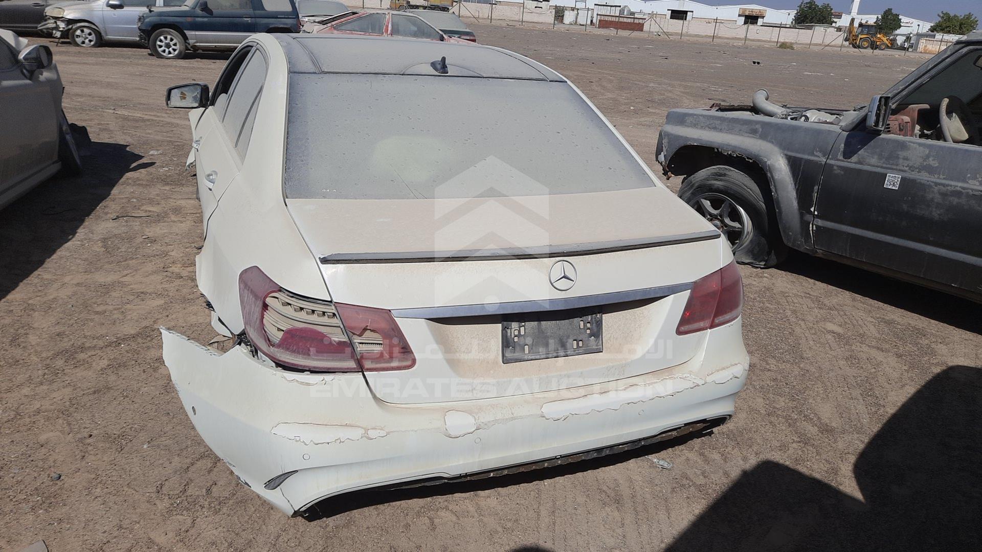 2010 MERCEDES E 550 VIN: WDDHF7CBXAA029143